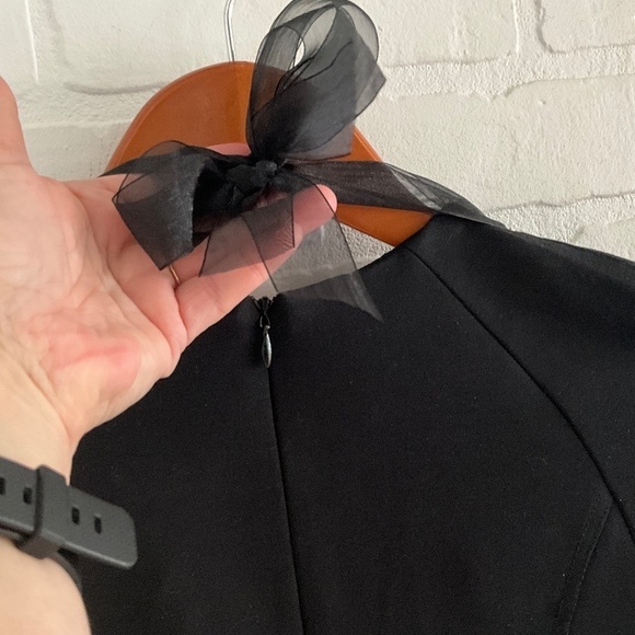 Tenax Mini dress LBD Bow embellished black Ruched Jewel Cap sleeve M - Picture 10 of 15